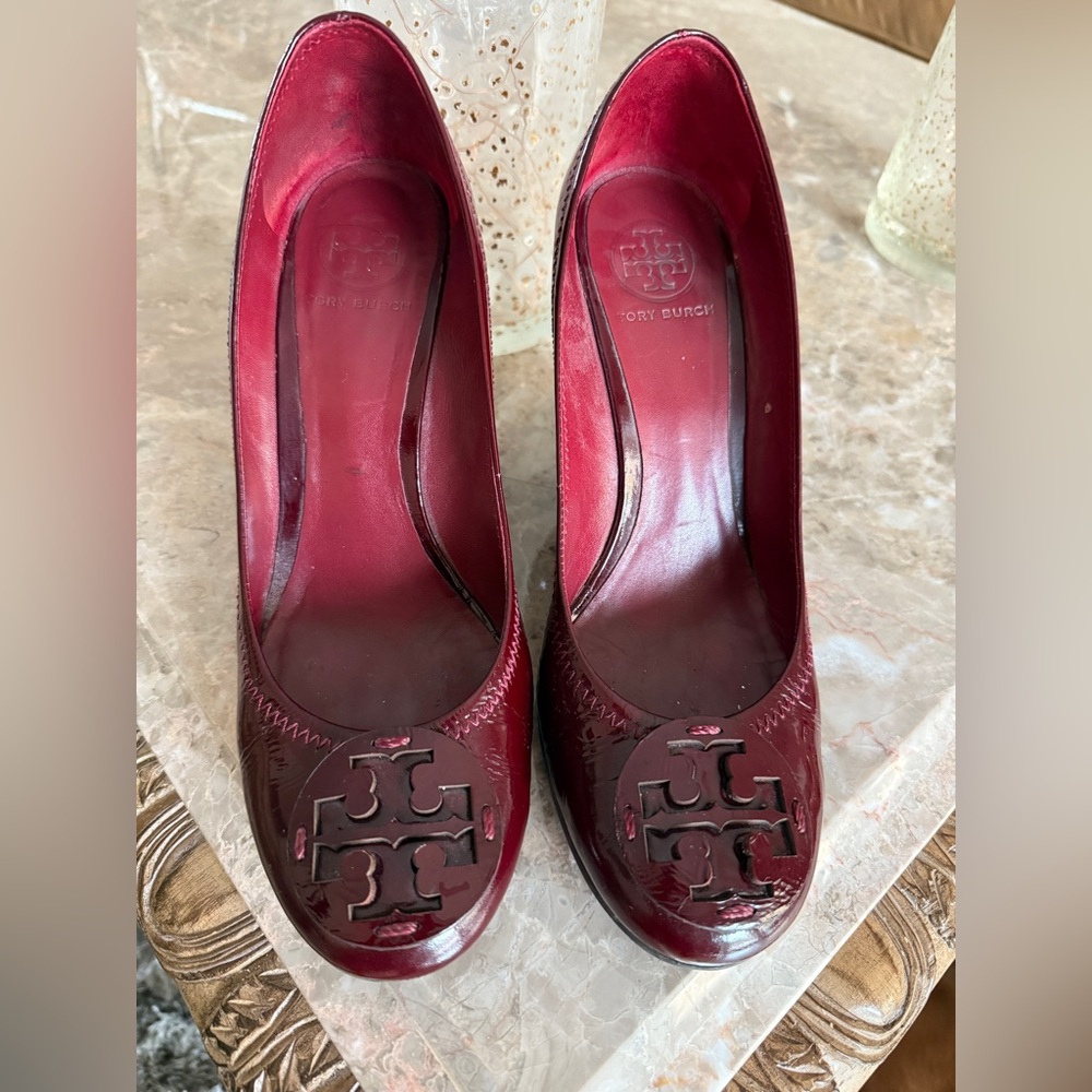 Classic Tory Burch Patent Leather Wedge shoes - AUTHENTIC